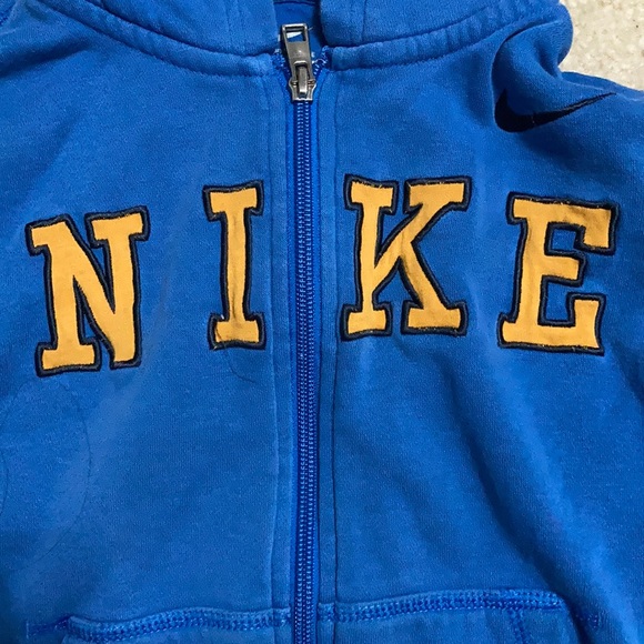 Boys Nike full zip hoodie - Picture 3 of 4
